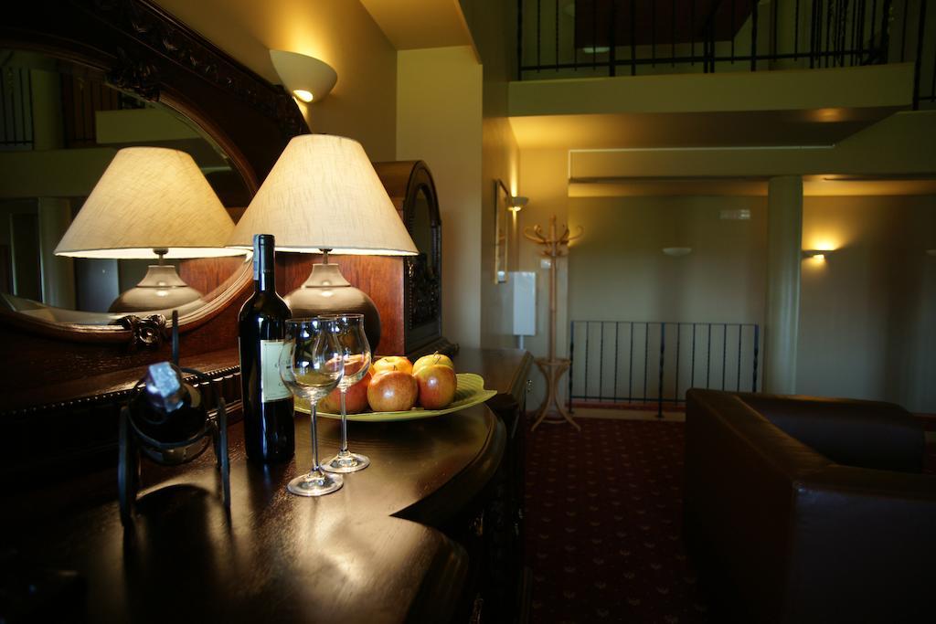 Hotel Grodzki Poznań Kültér fotó
